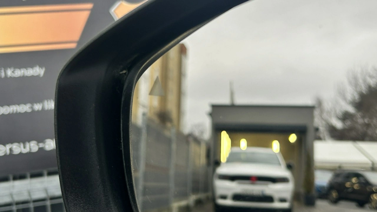 Chrysler Pacifica - Zdjęcie 15