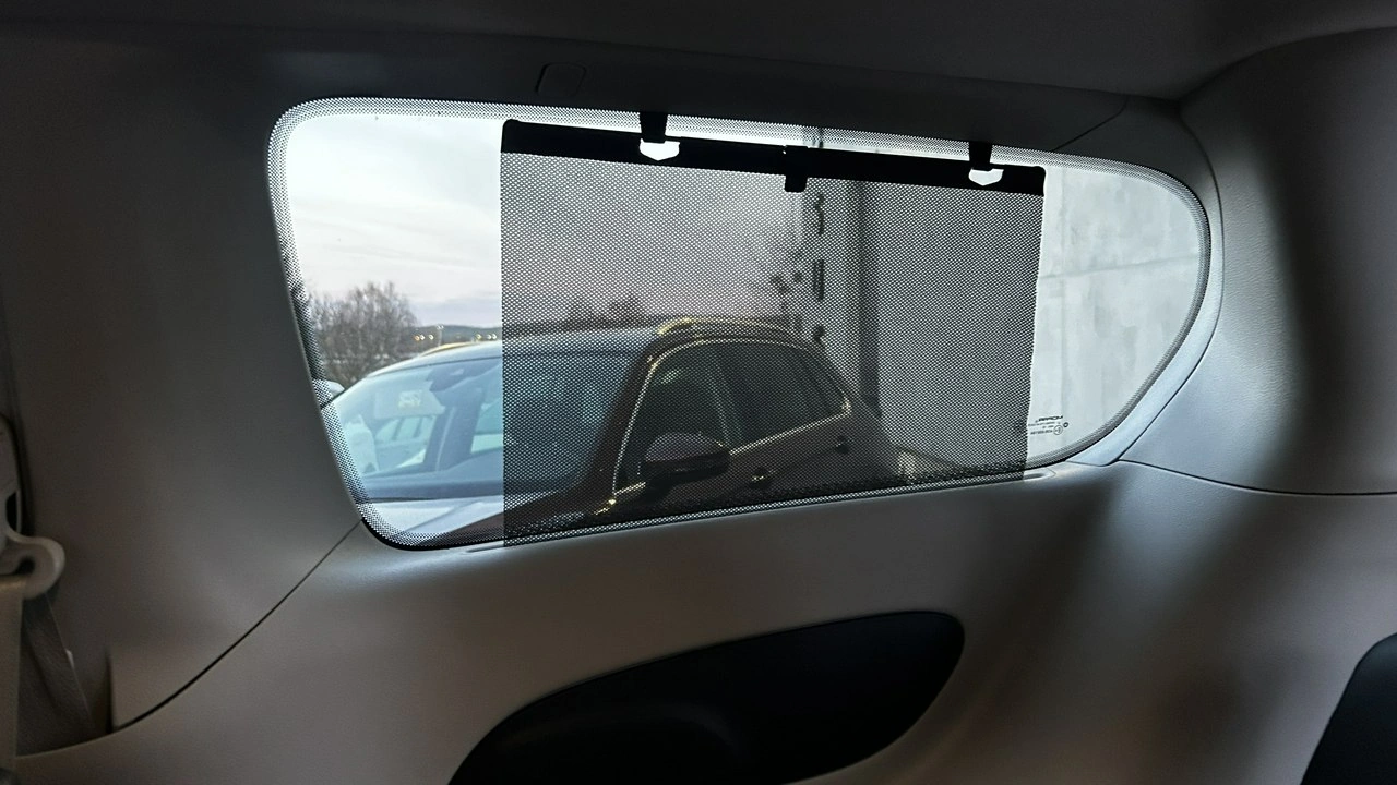 Chrysler Pacifica - Zdjęcie 15