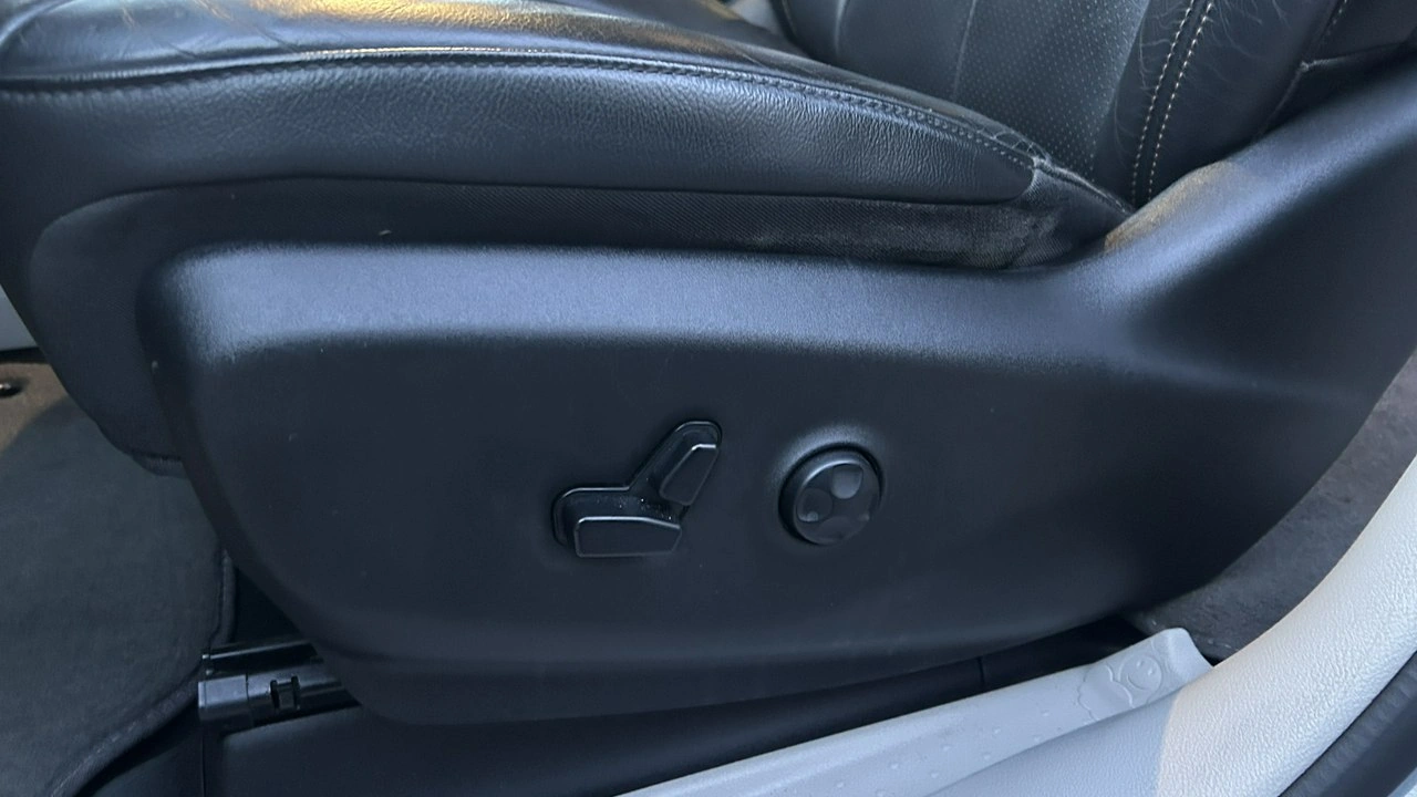 Chrysler Pacifica - Zdjęcie 19