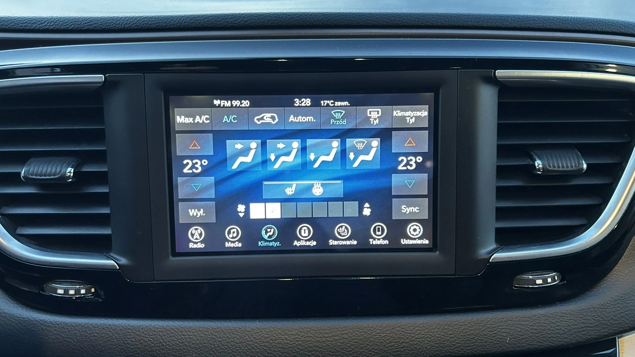 Chrysler Pacifica - Zdjęcie 20