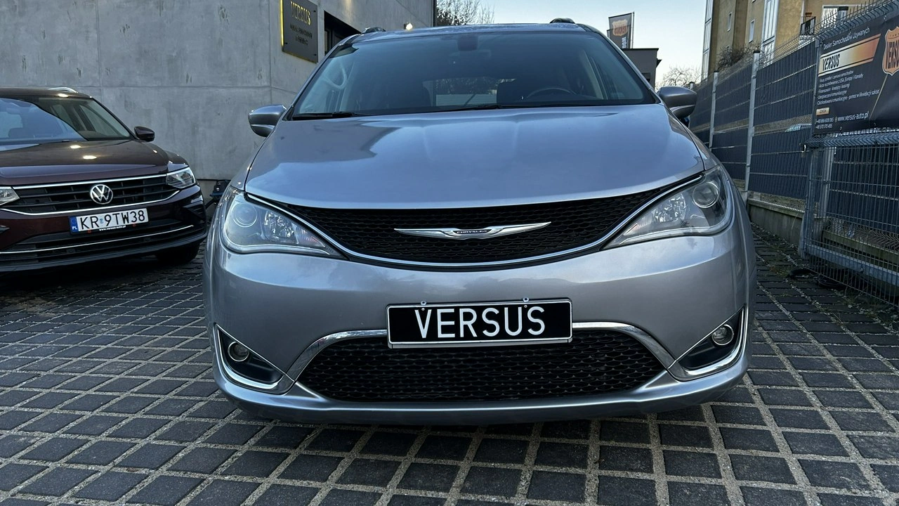 Chrysler Pacifica - Zdjęcie 1