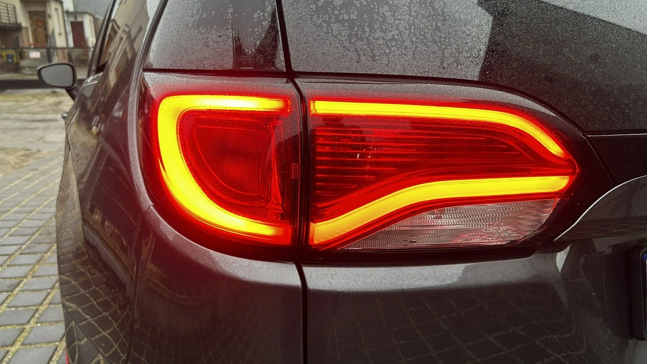 Chrysler Pacifica - Zdjęcie 23