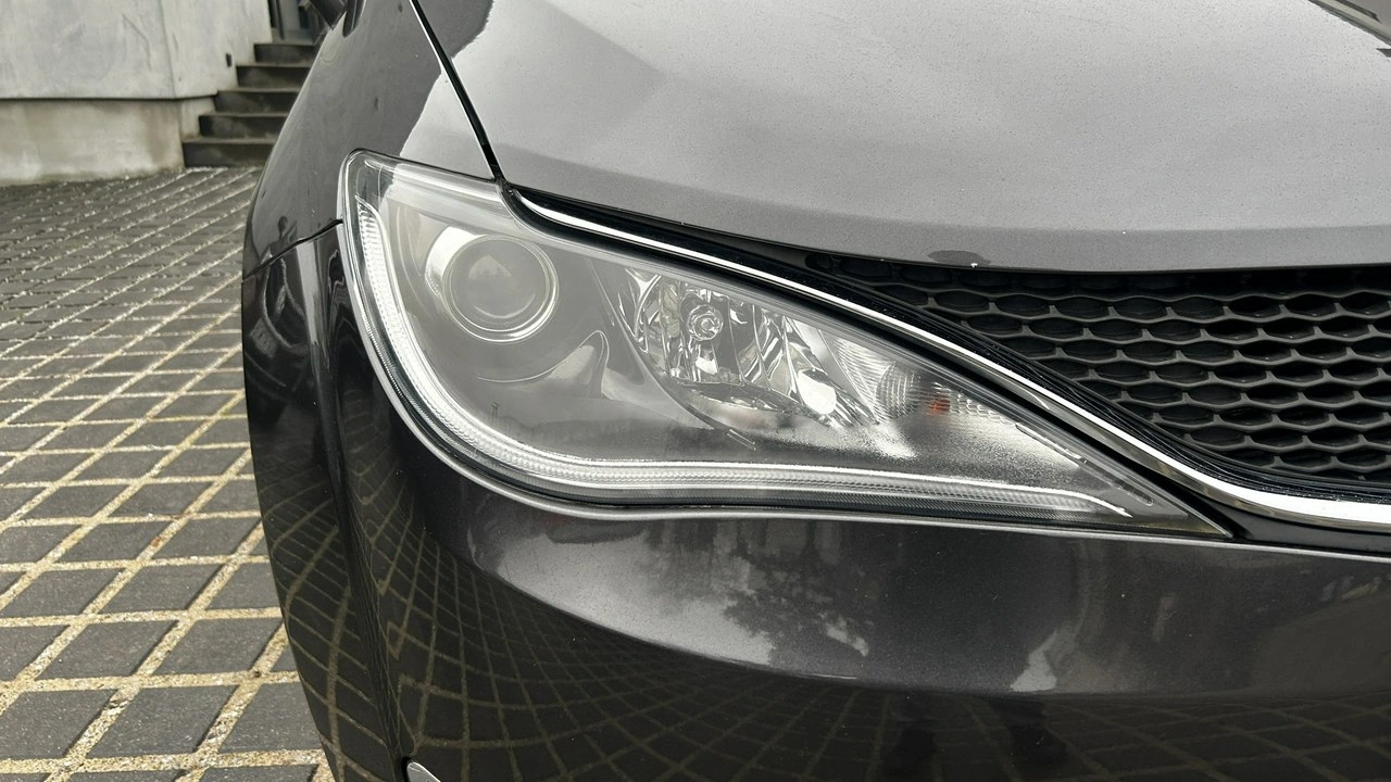 Chrysler Pacifica - Zdjęcie 24