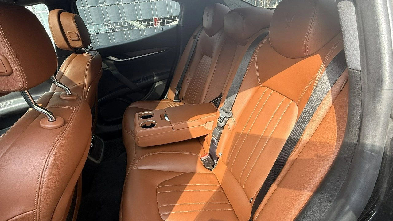 Maserati Ghibli - Zdjęcie 13