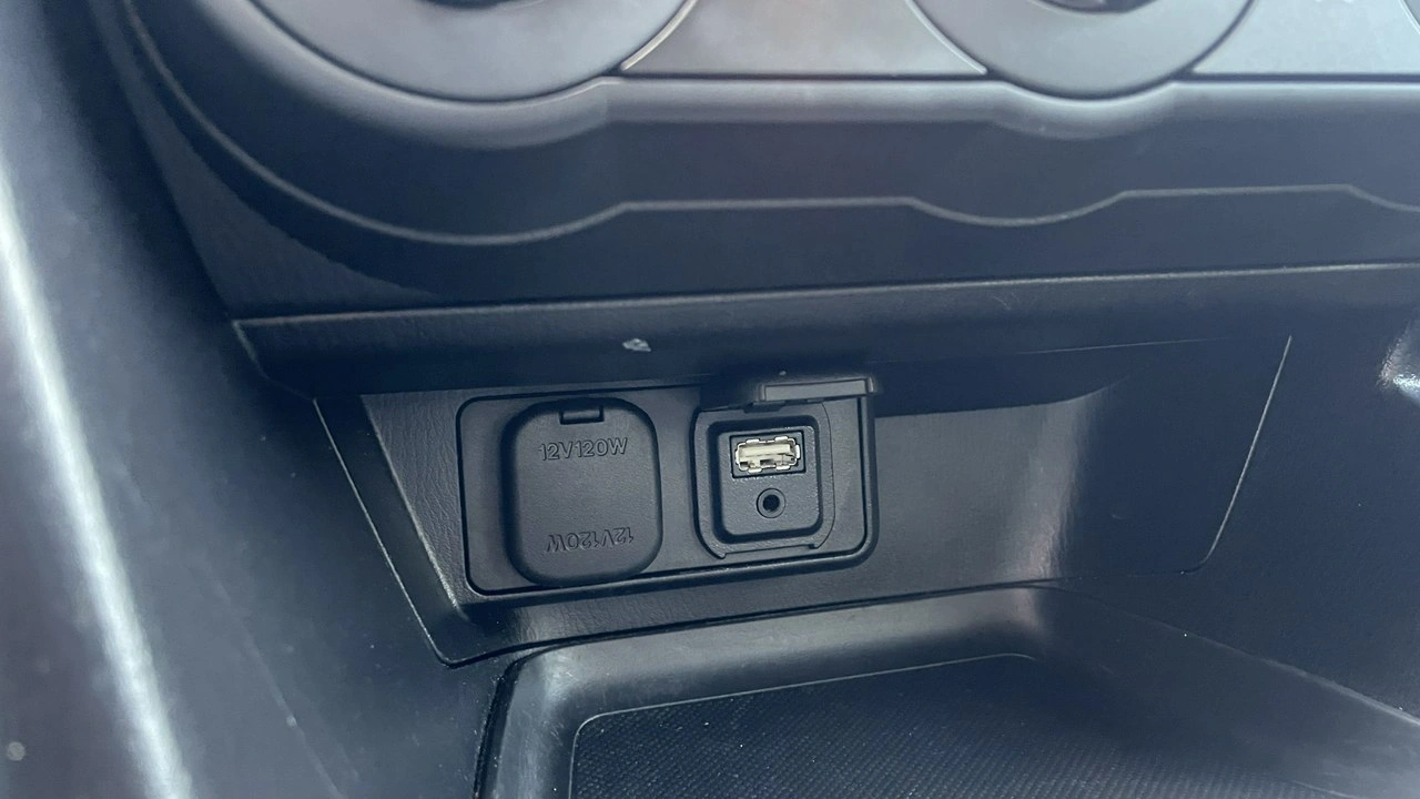 Mazda 3 - Zdjęcie 9