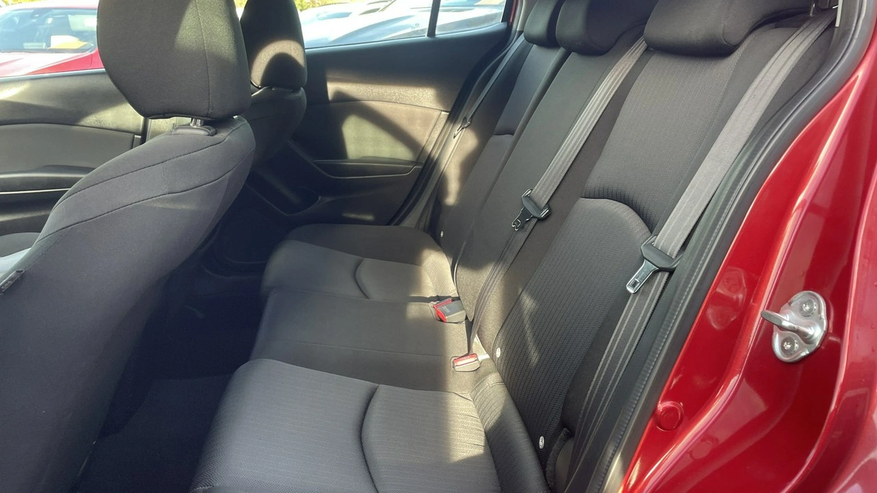 Mazda 3 - Zdjęcie 8