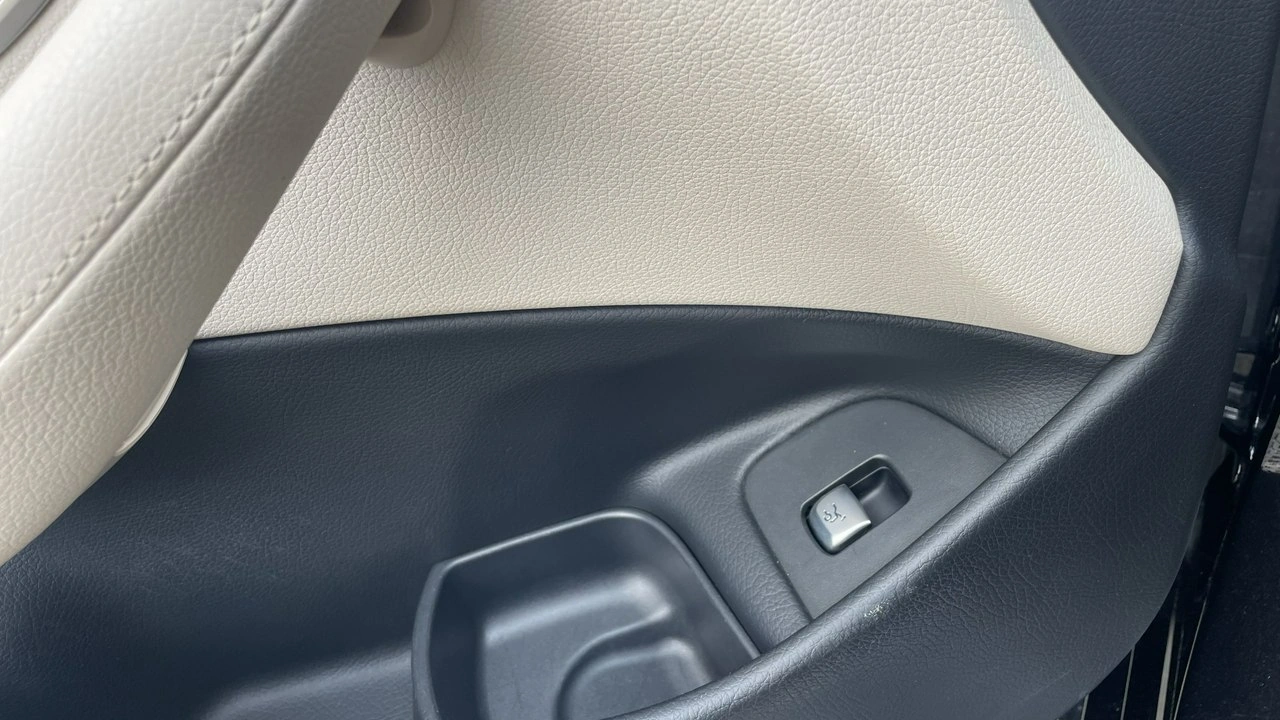 Mercedes E 220 - Zdjęcie 18