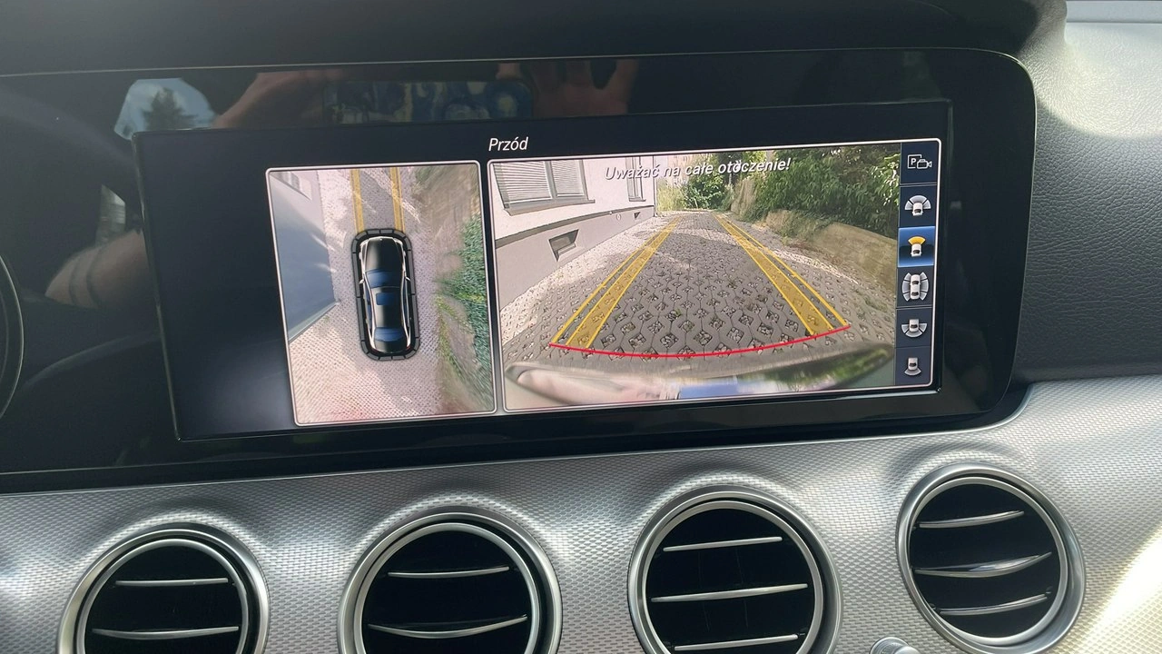 Mercedes E 220 - Zdjęcie 8