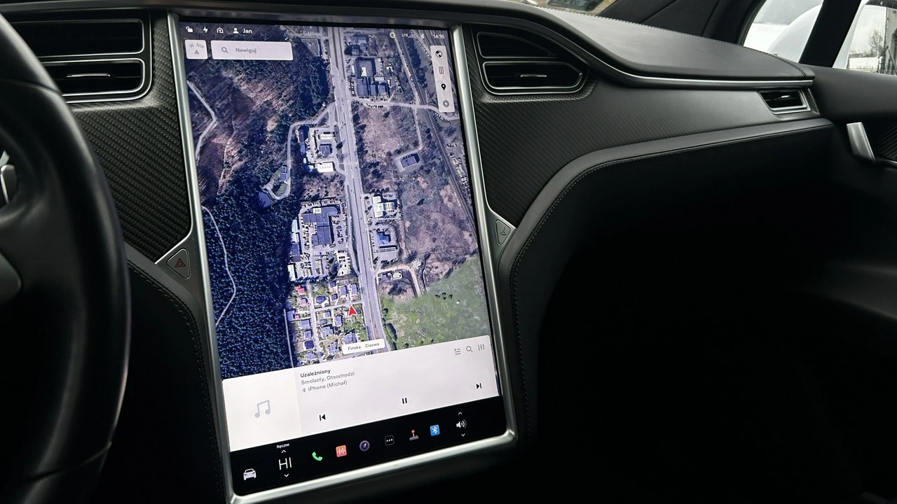 Tesla Model X - Zdjęcie 16