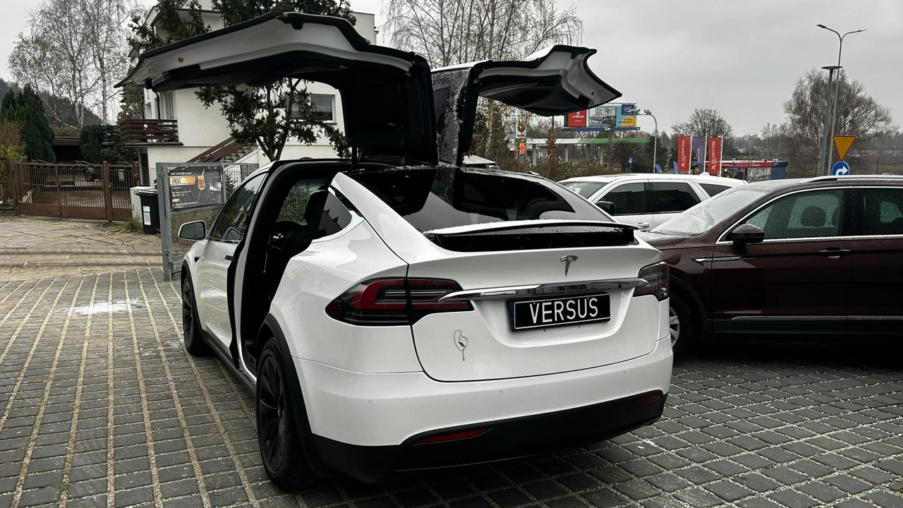 Tesla Model X - Zdjęcie 21