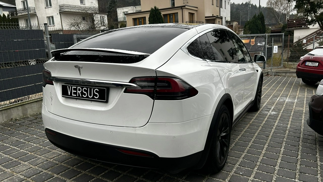 Tesla Model X - Zdjęcie 3