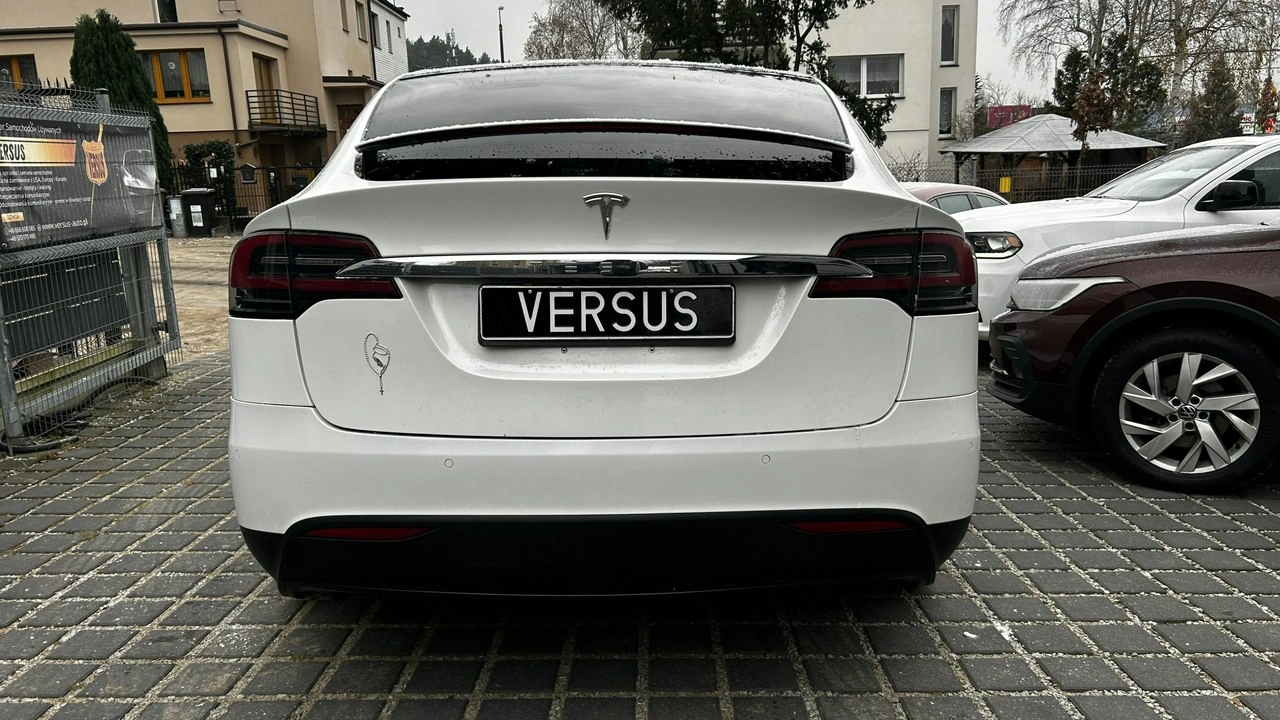 Tesla Model X - Zdjęcie 4