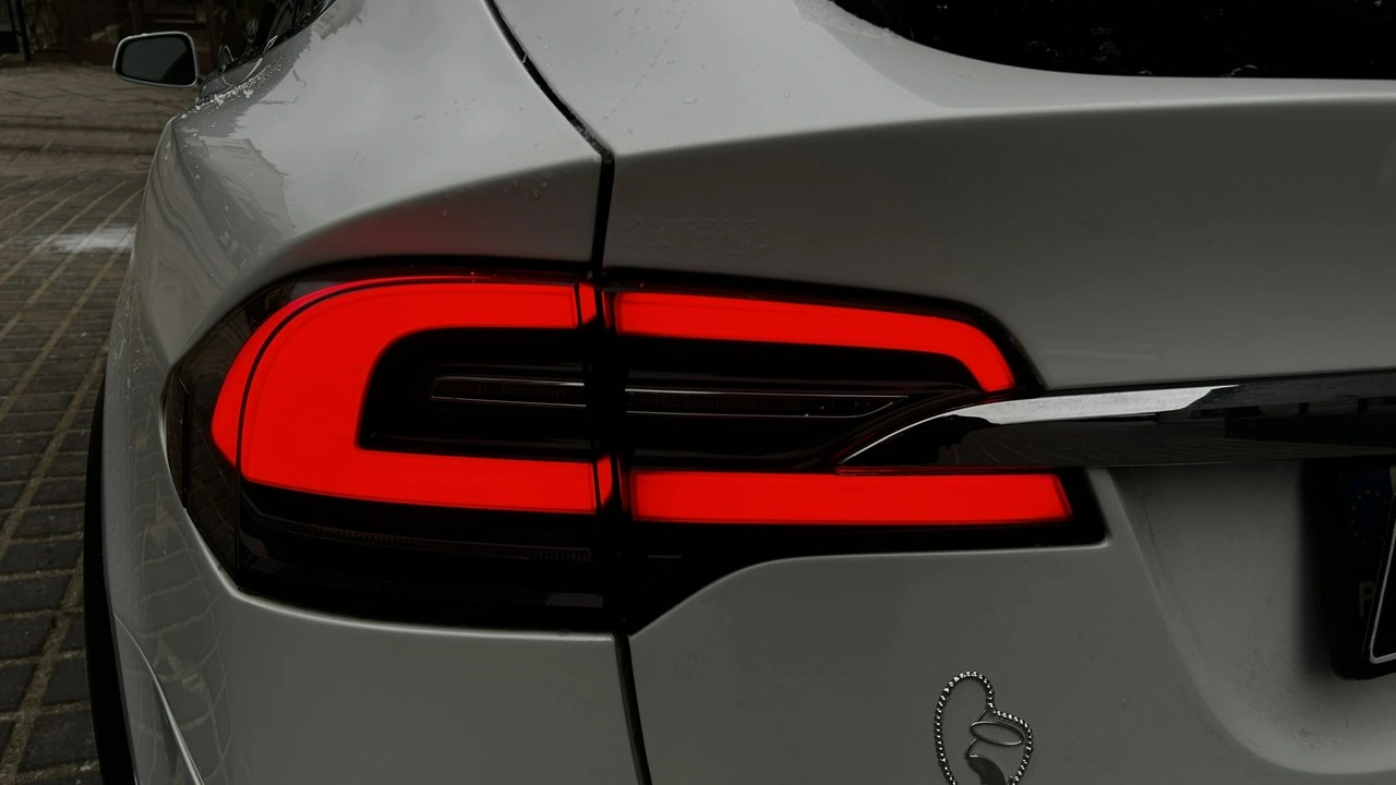 Tesla Model X - Zdjęcie 6
