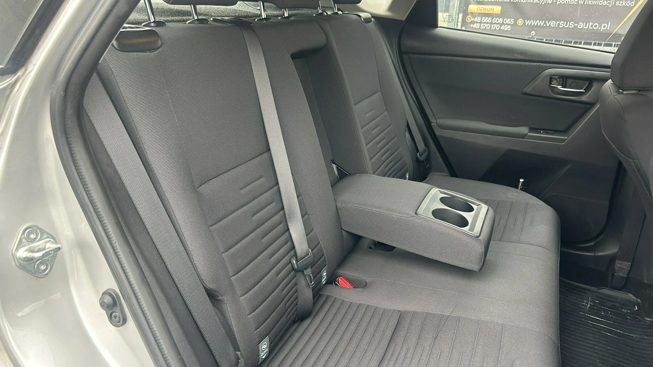 Toyota Auris - Zdjęcie 16