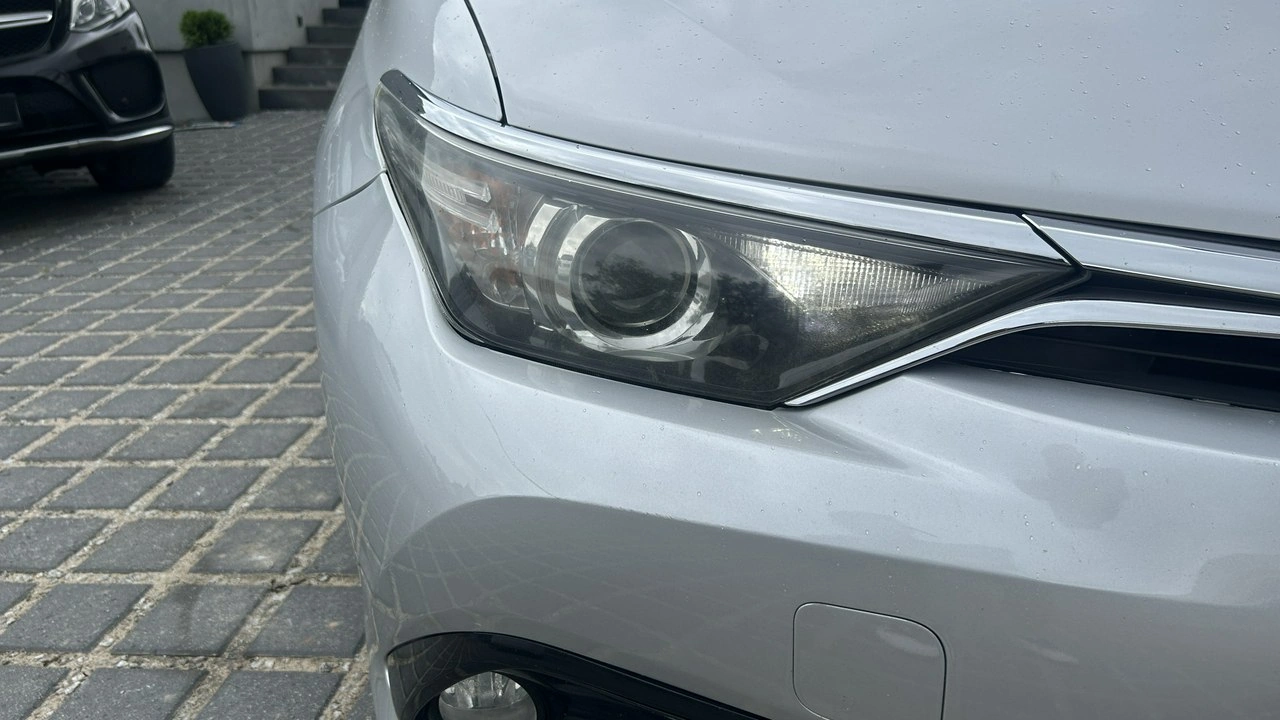 Toyota Auris - Zdjęcie 18