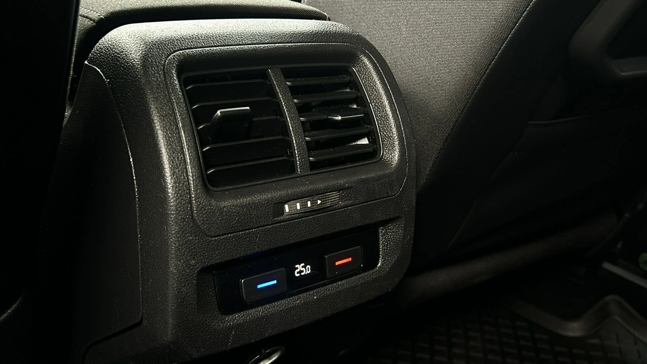 Volkswagen Touran - Zdjęcie 16