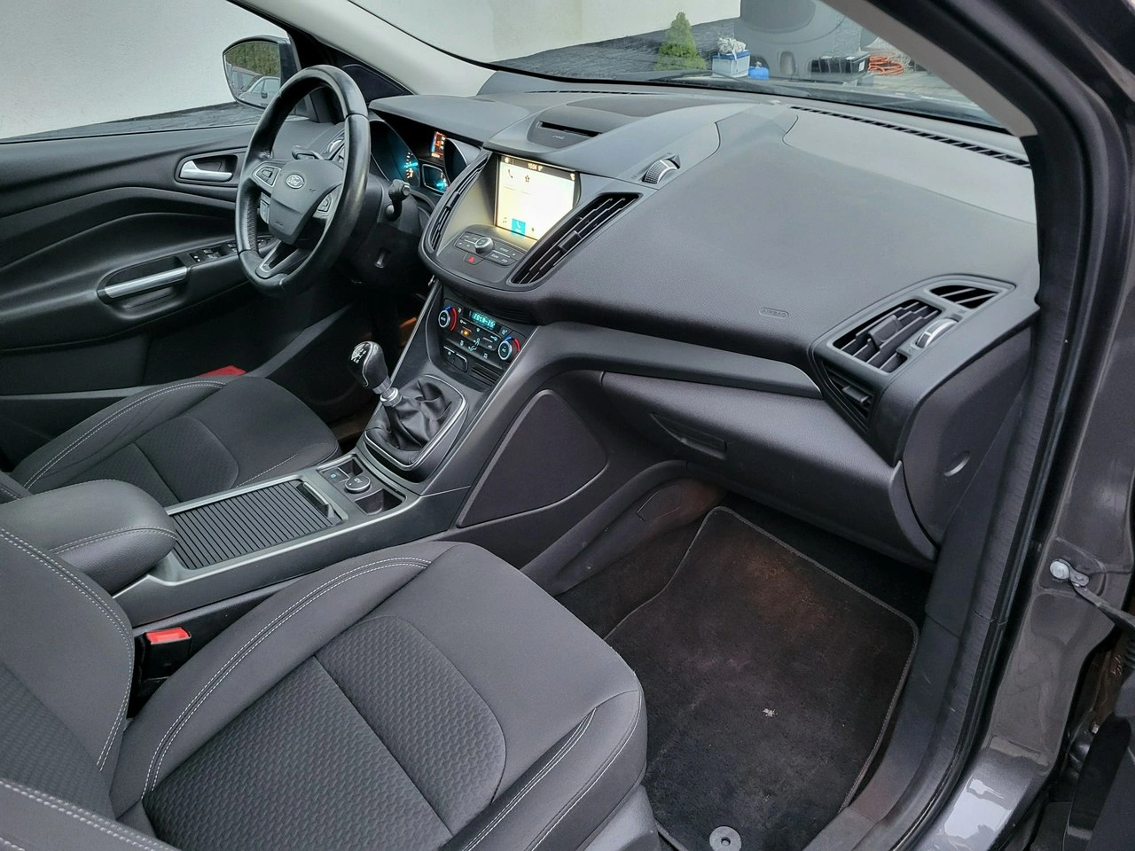 Ford Kuga - Zdjęcie 12