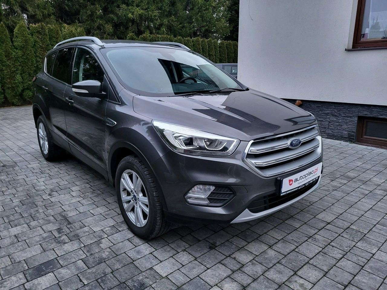 Ford Kuga - Zdjęcie 4