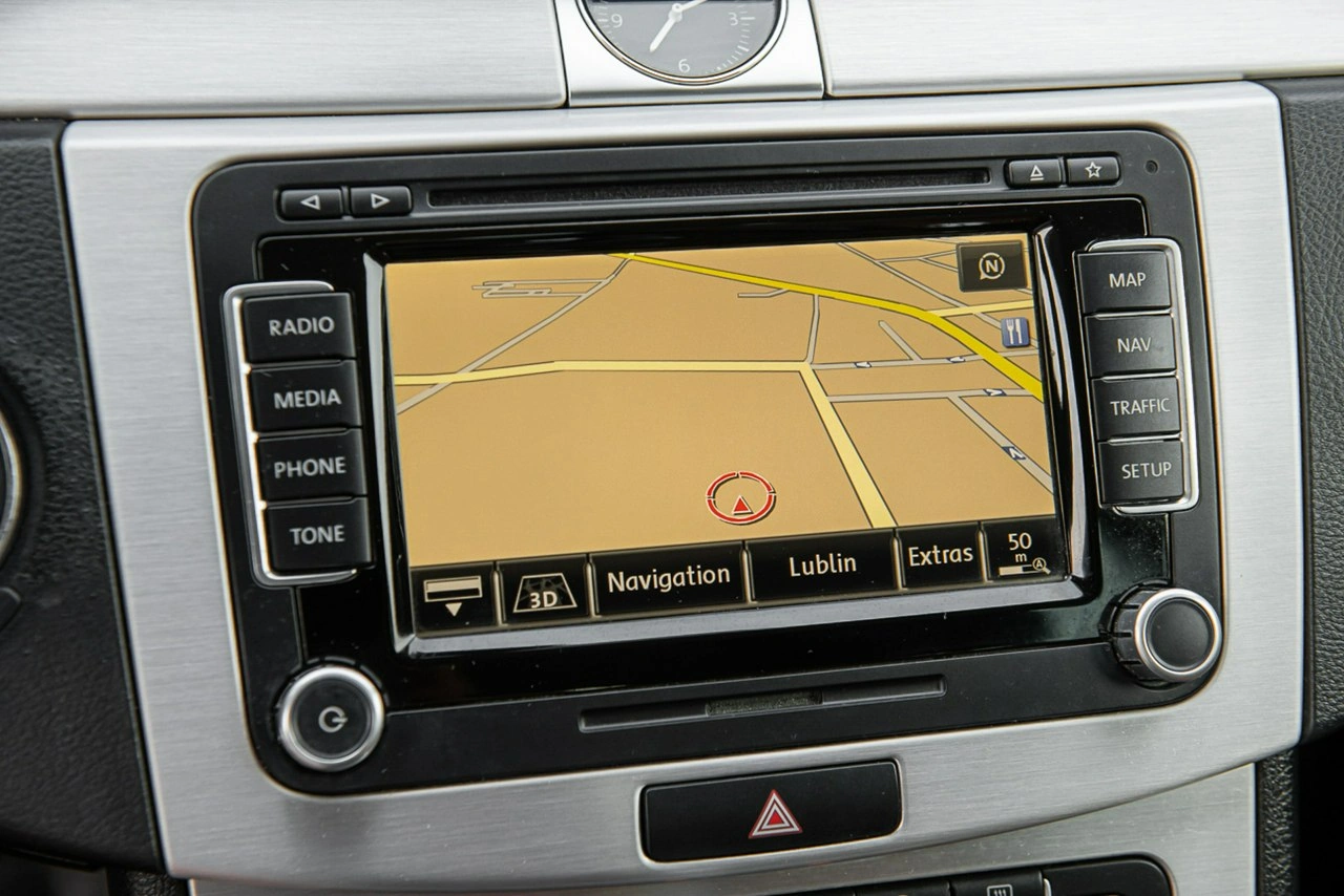 Volkswagen Passat - Zdjęcie 19