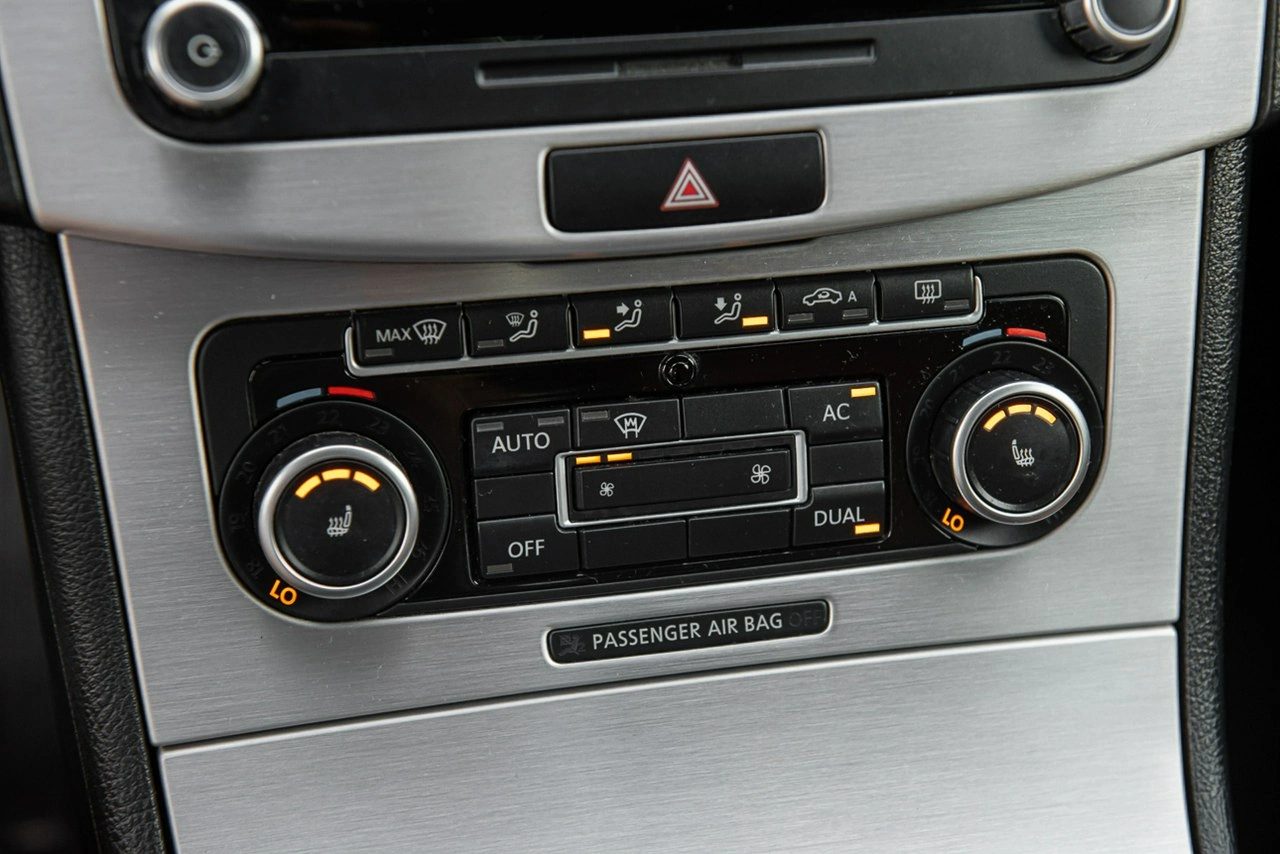 Volkswagen Passat - Zdjęcie 23