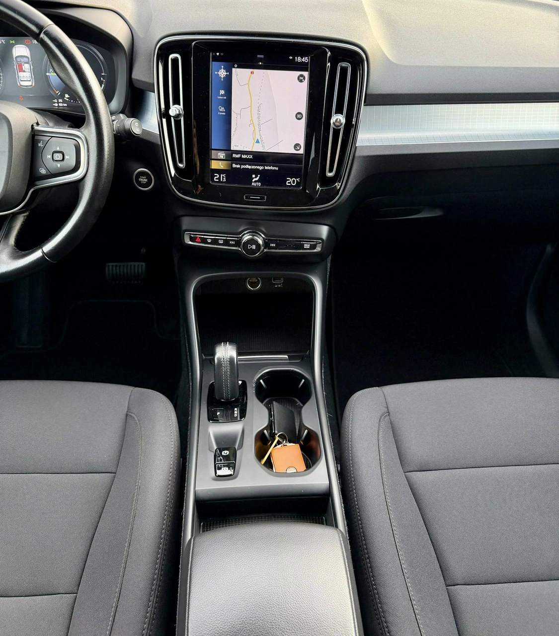 Volvo XC 40 - Zdjęcie 9