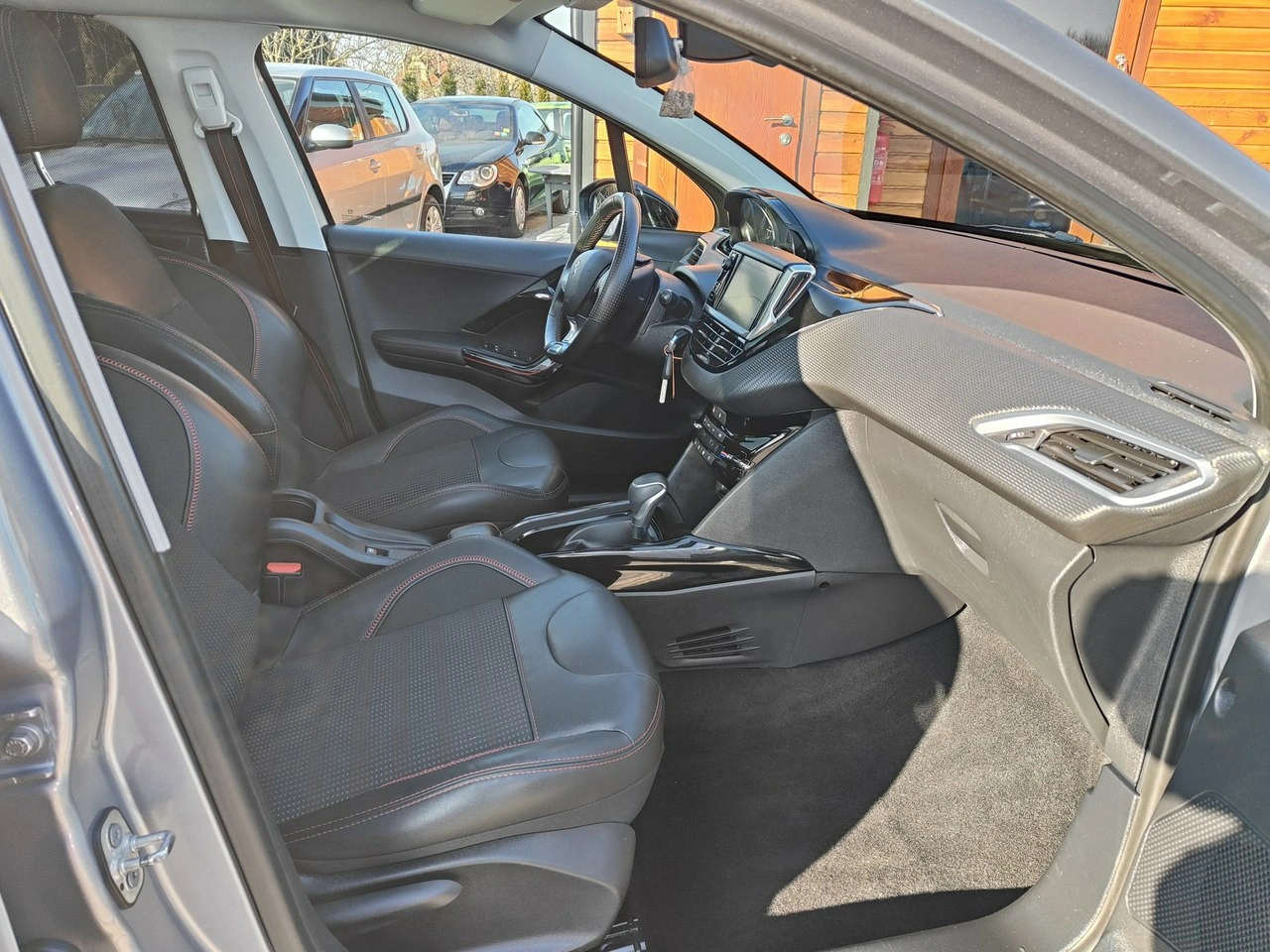 Peugeot 2008 - Zdjęcie 21