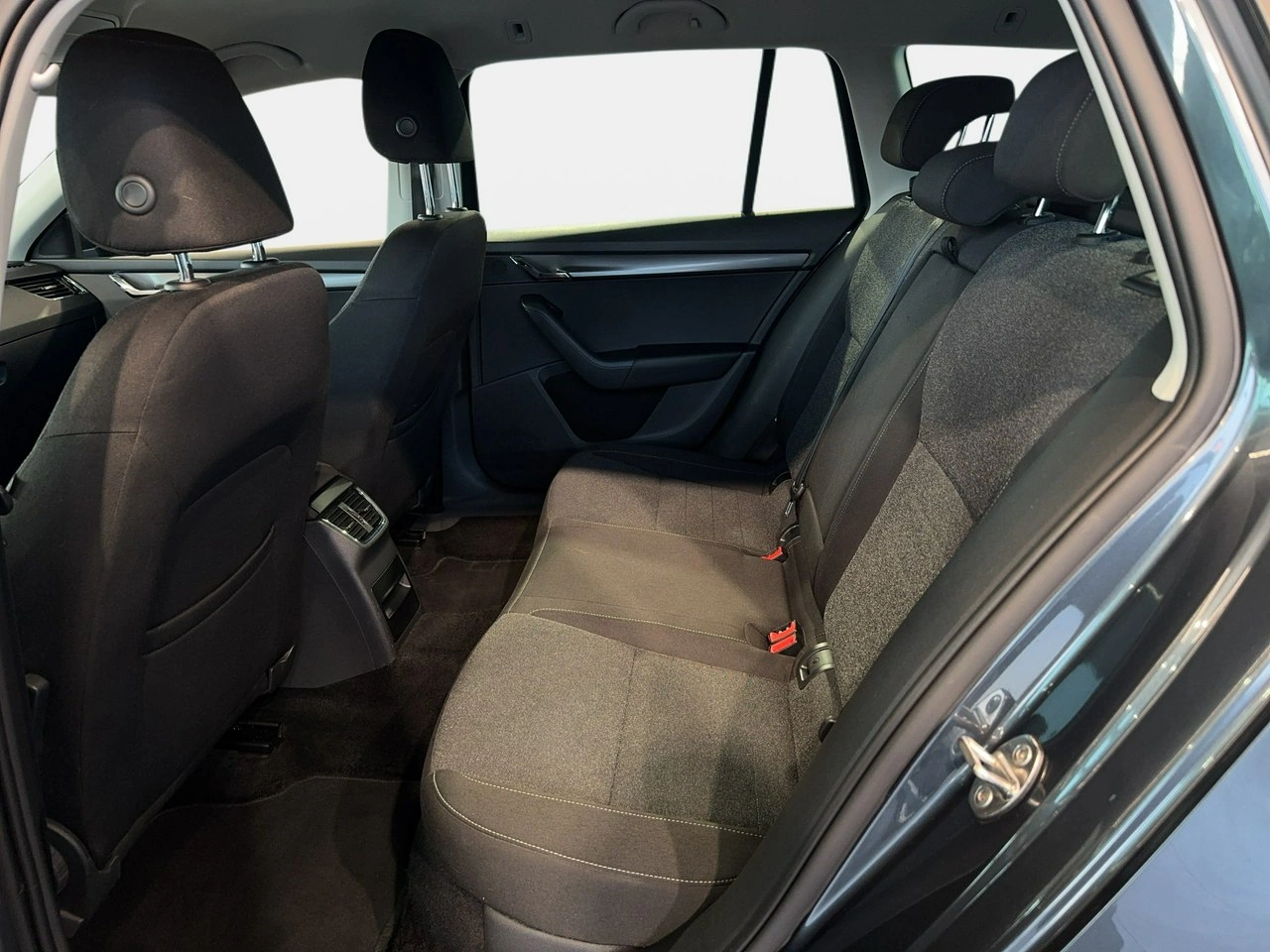 Skoda Octavia - Zdjęcie 12