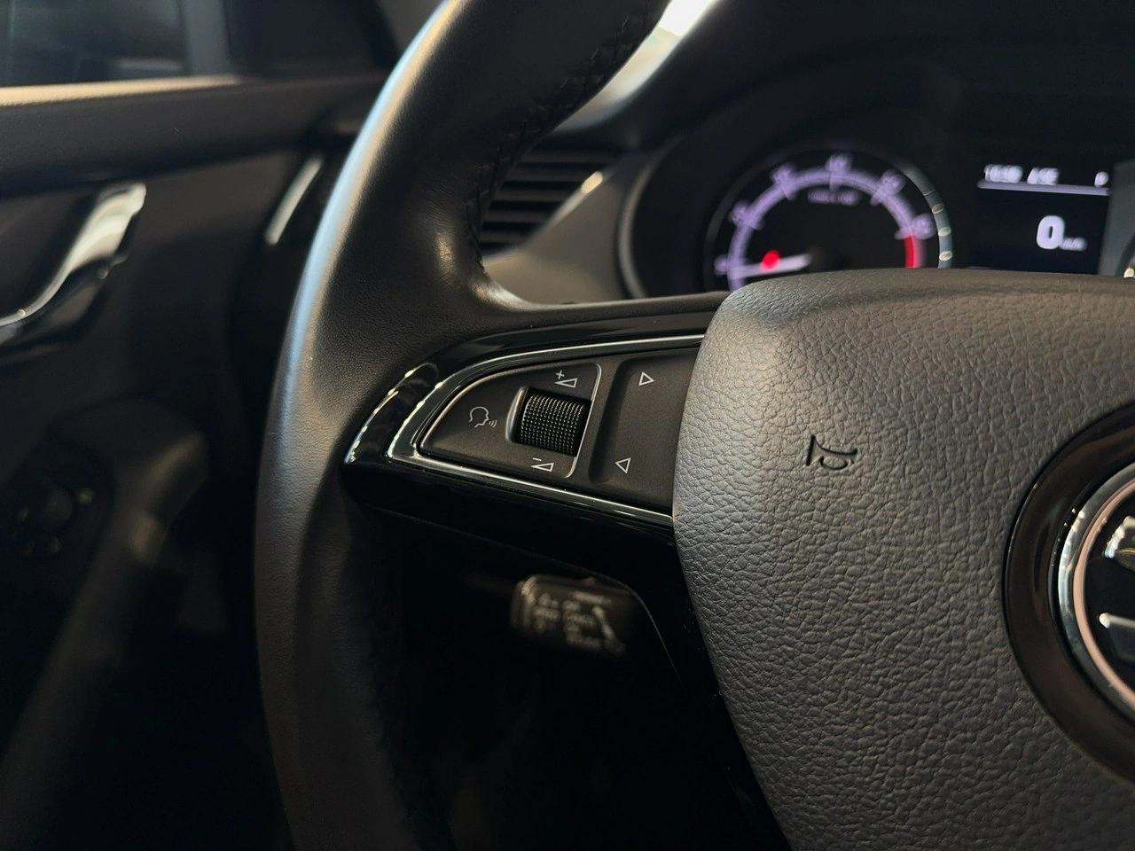 Skoda Octavia - Zdjęcie 17