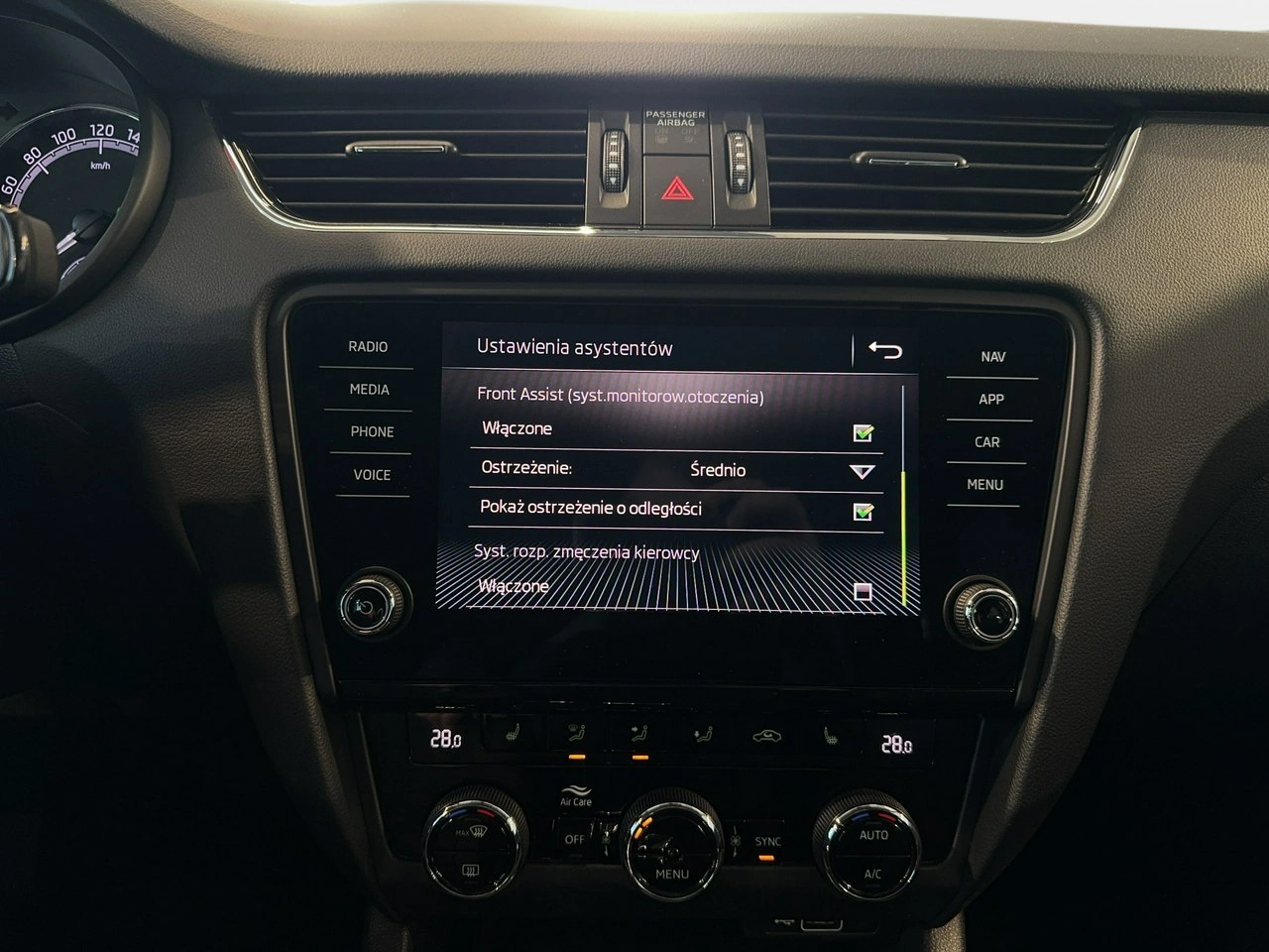 Skoda Octavia - Zdjęcie 24