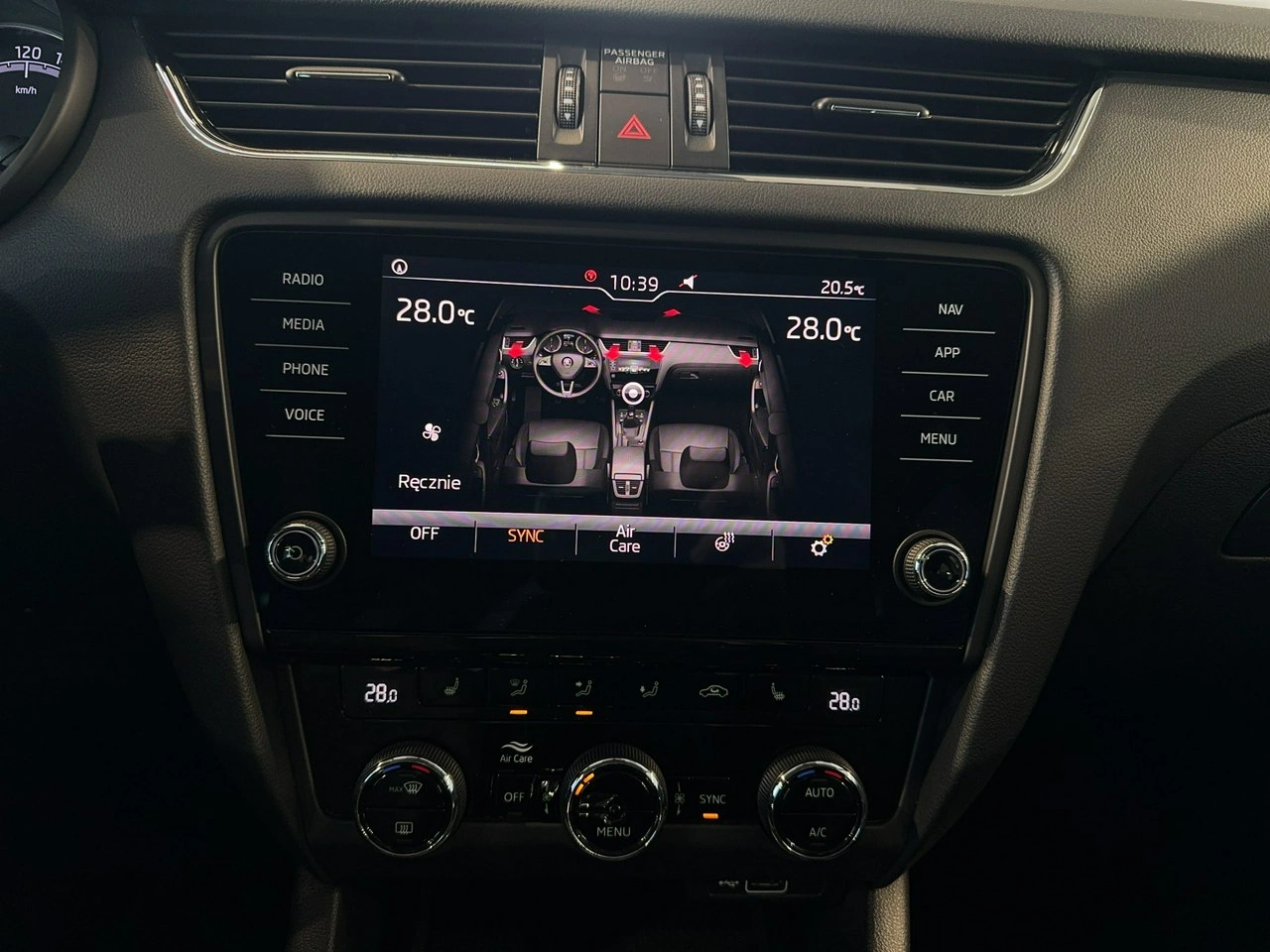 Skoda Octavia - Zdjęcie 25