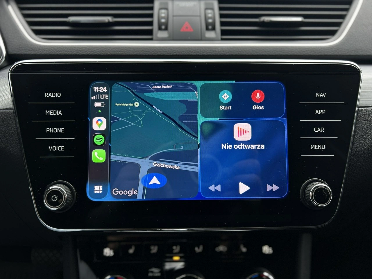 Skoda Superb - Zdjęcie 25