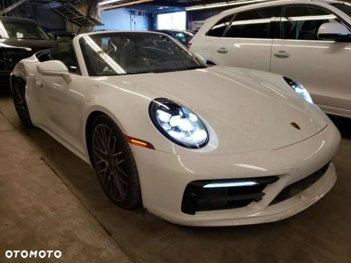 Porsche 911 - Główne zdjęcie