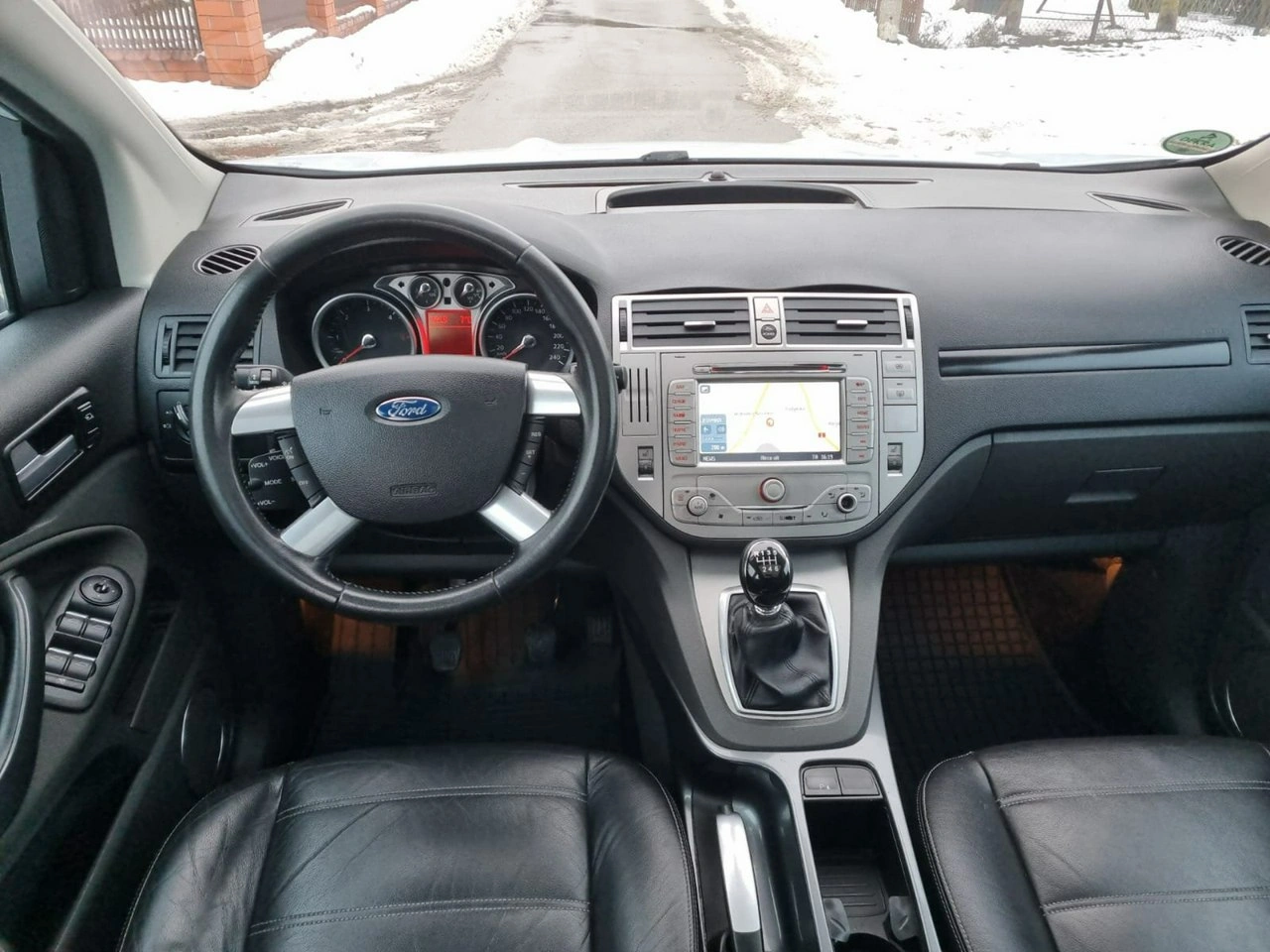 Ford Kuga - Zdjęcie 10