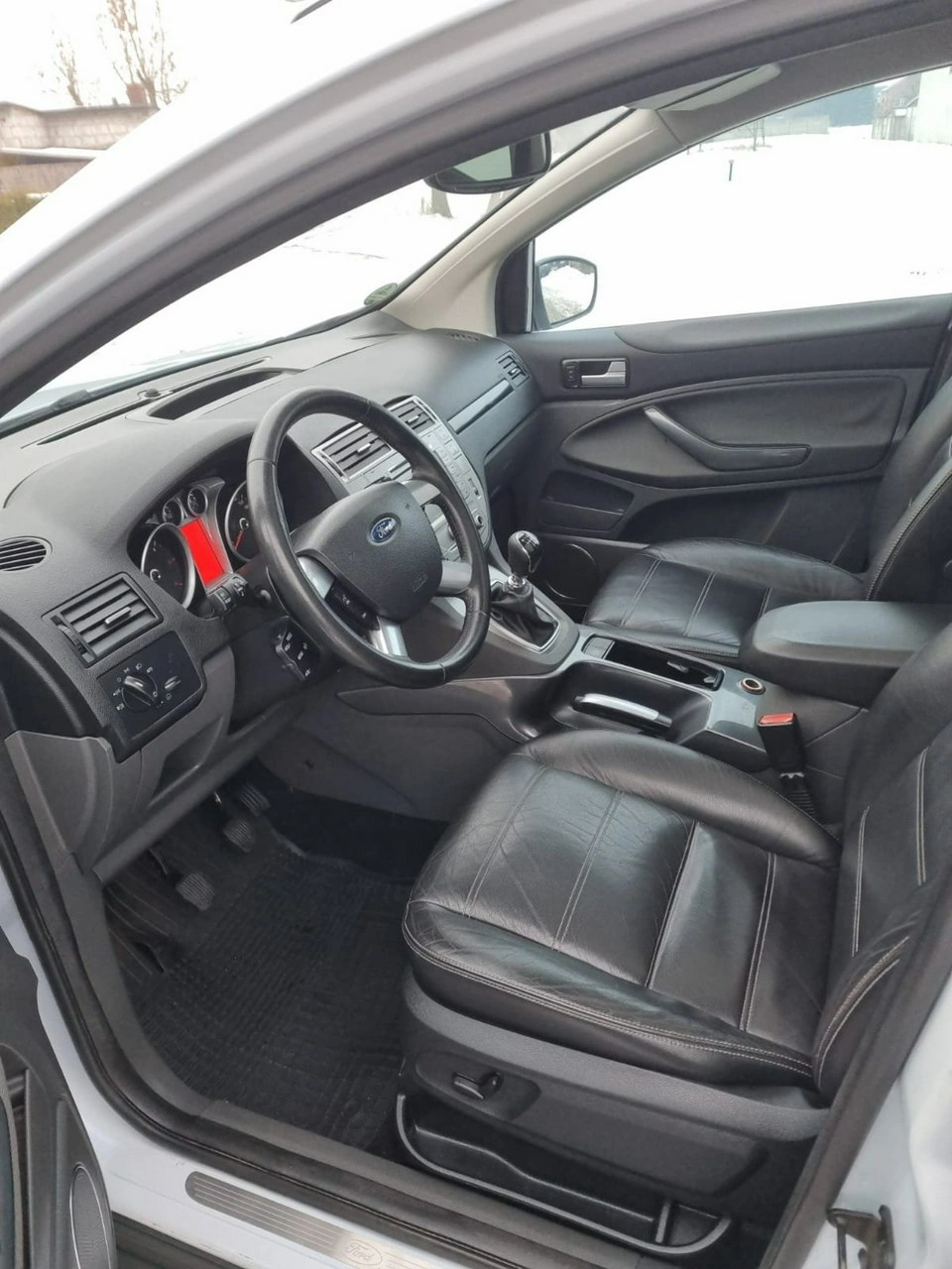 Ford Kuga - Zdjęcie 5