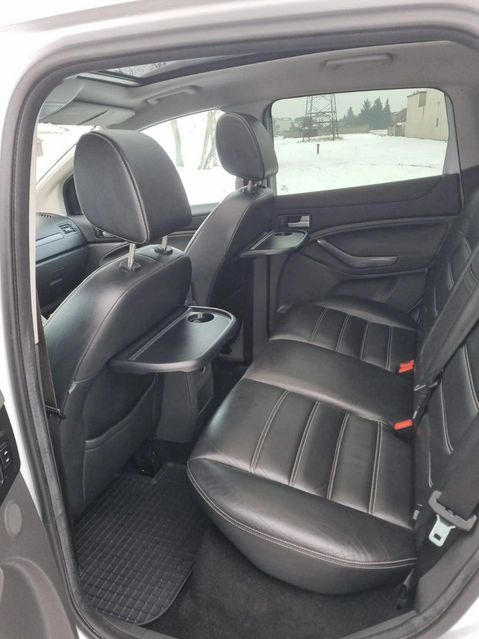 Ford Kuga - Zdjęcie 7