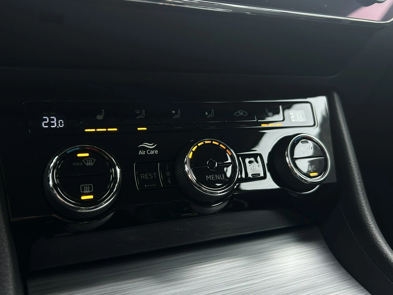 Skoda Superb - Zdjęcie 24