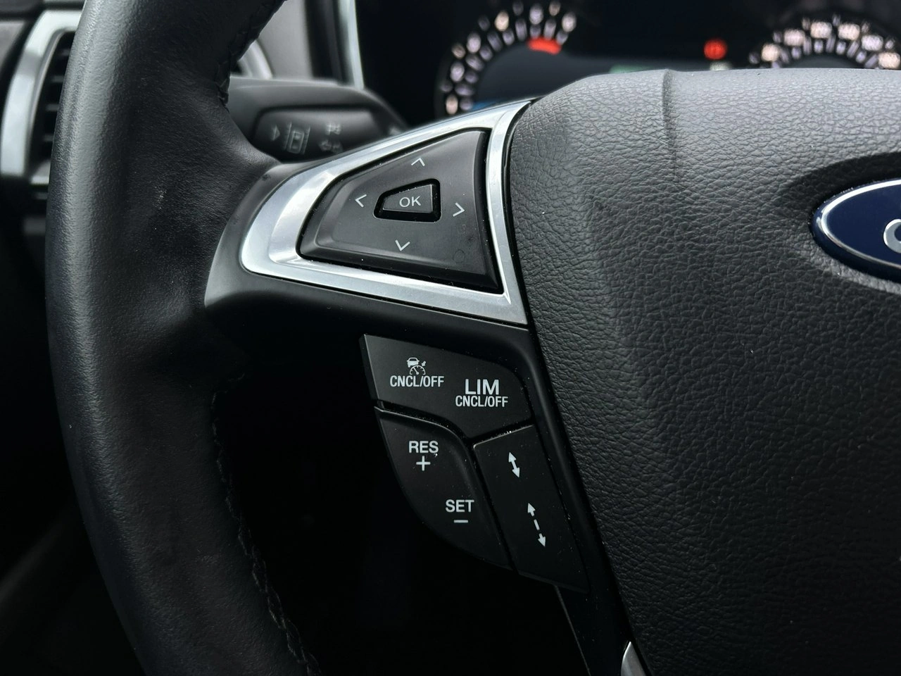 Ford Mondeo - Zdjęcie 9