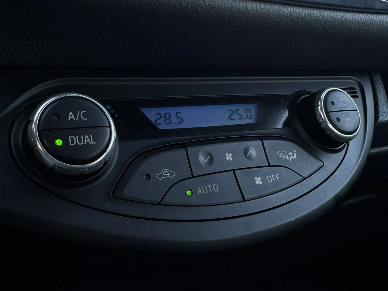 Toyota Yaris - Zdjęcie 9