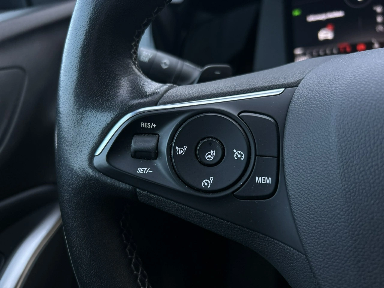 Opel Grandland - Zdjęcie 20