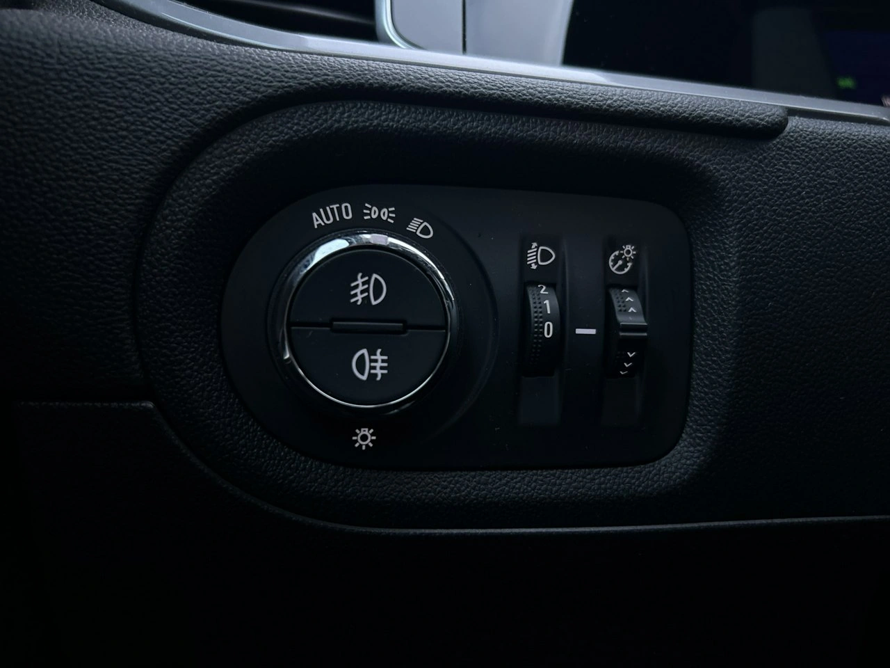 Opel Grandland - Zdjęcie 32