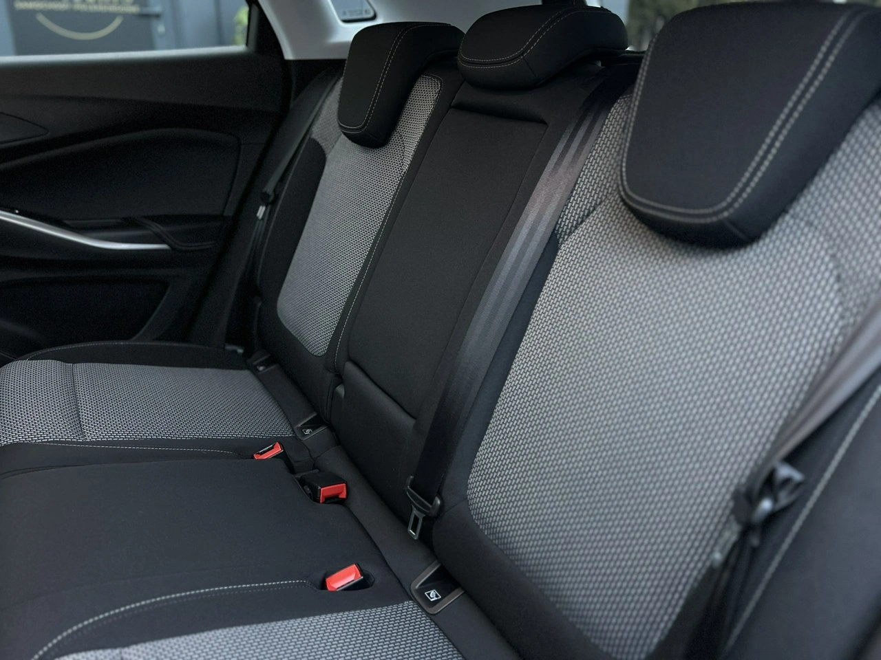 Opel Grandland - Zdjęcie 33