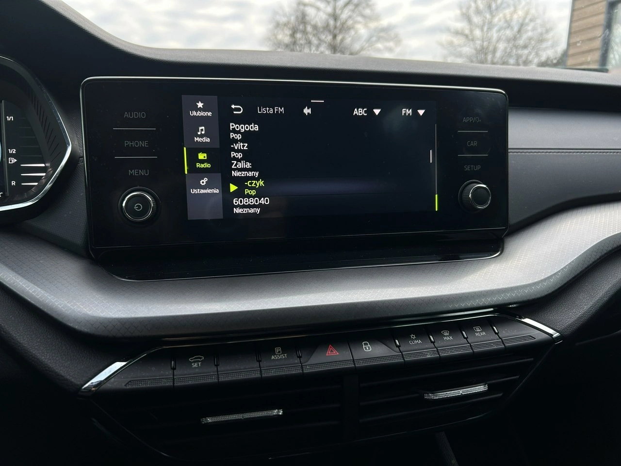 Skoda Octavia - Zdjęcie 13