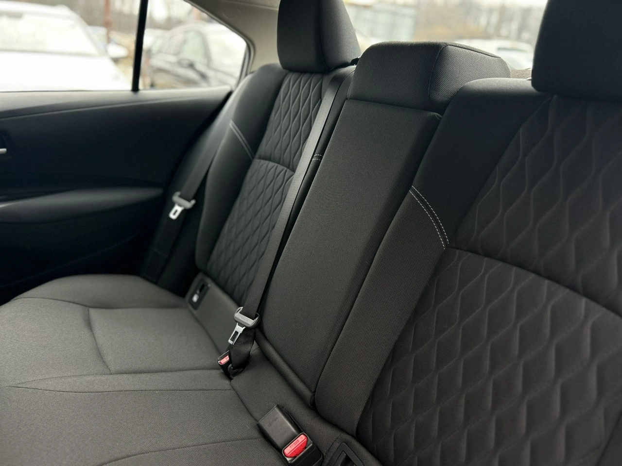 Toyota Corolla - Zdjęcie 33