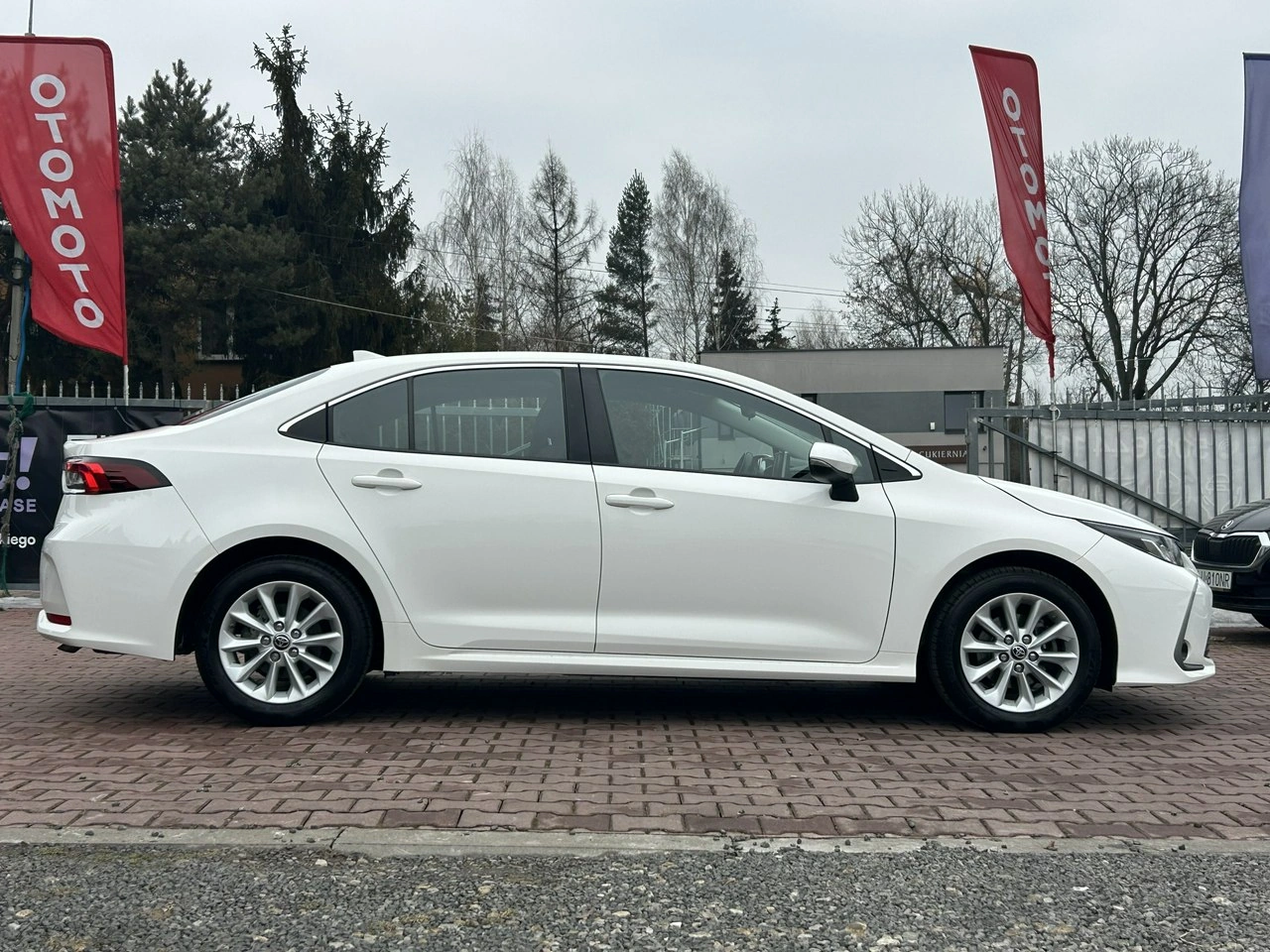 Toyota Corolla - Zdjęcie 10