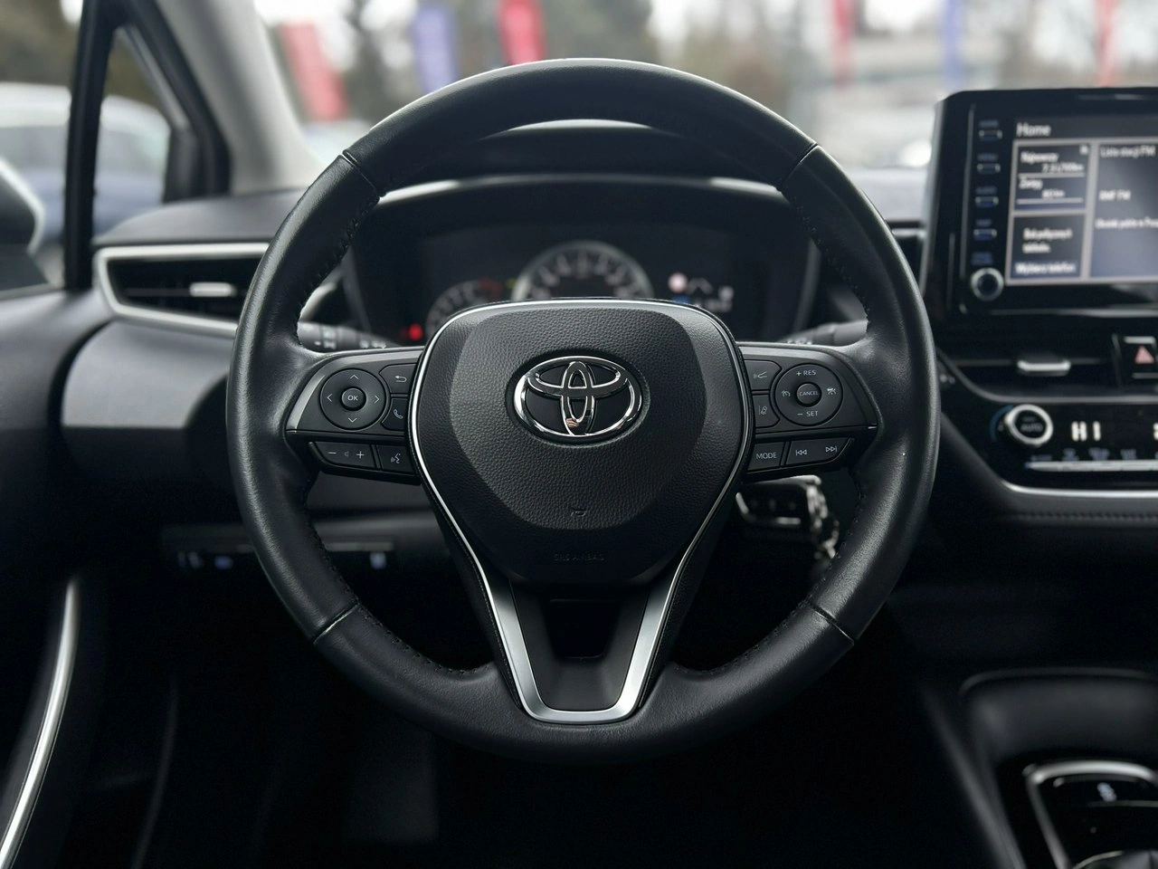 Toyota Corolla - Zdjęcie 17