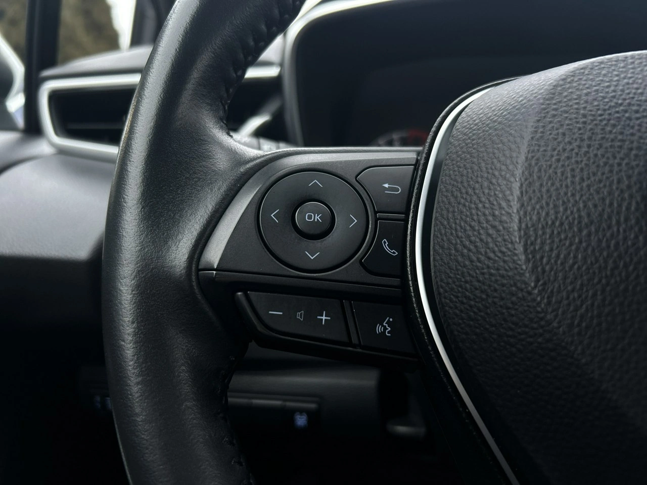 Toyota Corolla - Zdjęcie 19