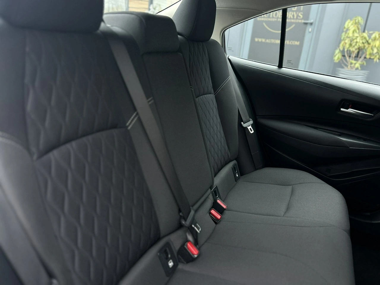 Toyota Corolla - Zdjęcie 32