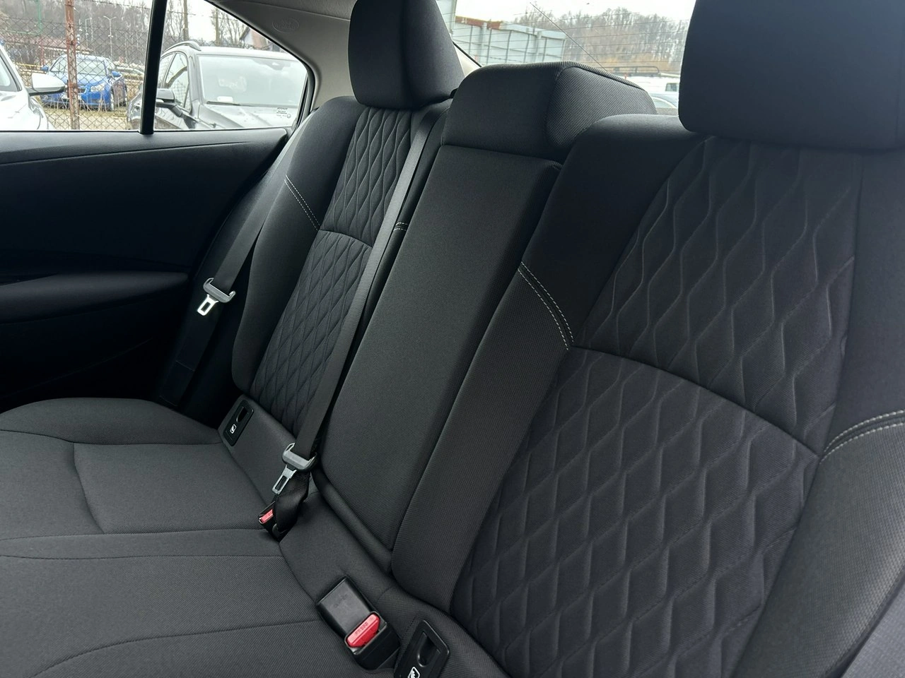 Toyota Corolla - Zdjęcie 33