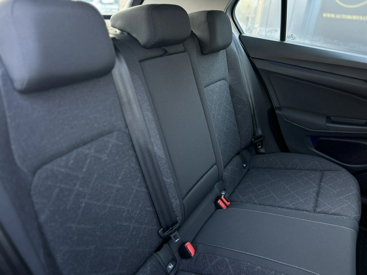 Volkswagen Golf - Zdjęcie 34