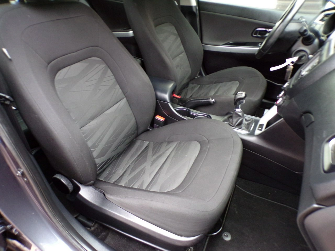 Kia Ceed - Zdjęcie 24